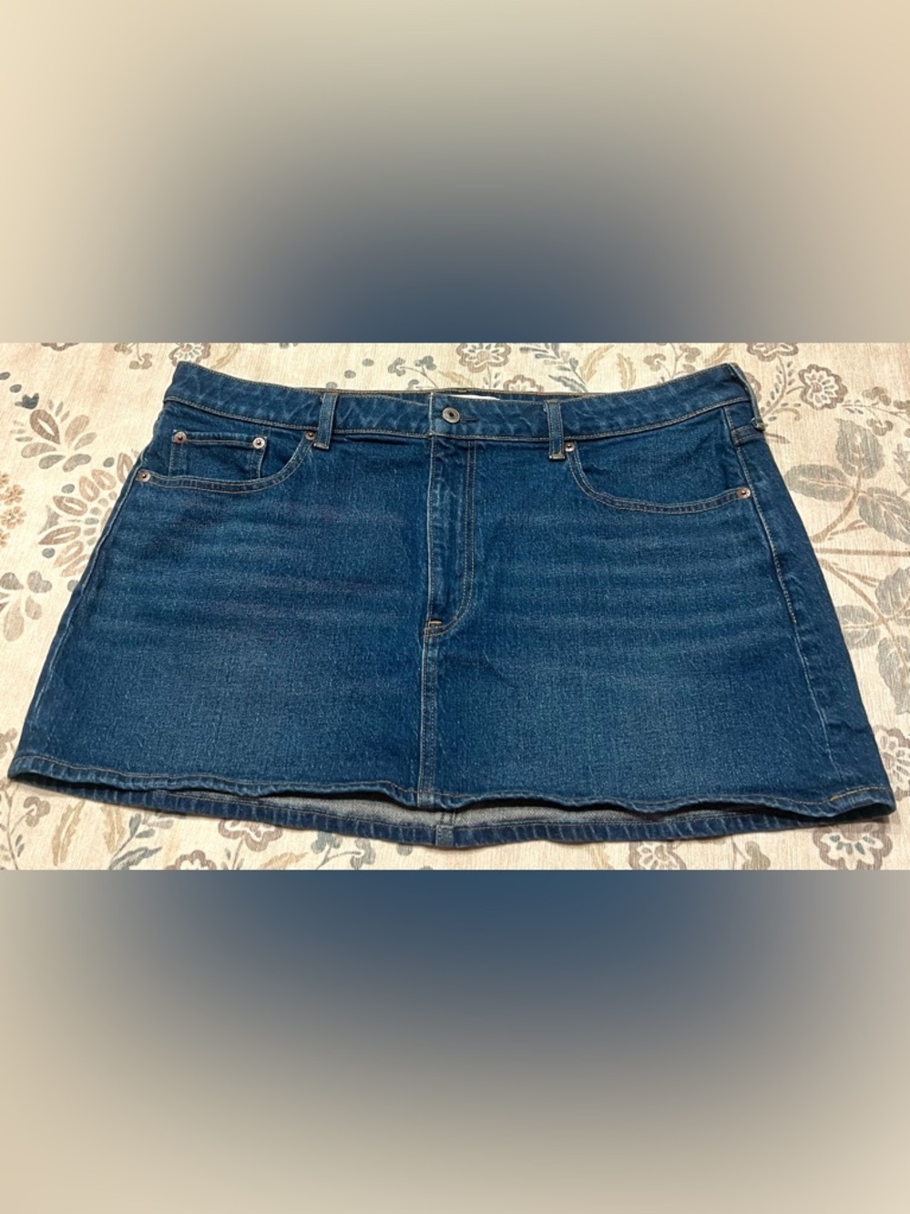 Abercrombie & Fitch Curve Love Mid Rise Denim Mini Skirt Dark Blue Size 32 - Picture 6 of 10